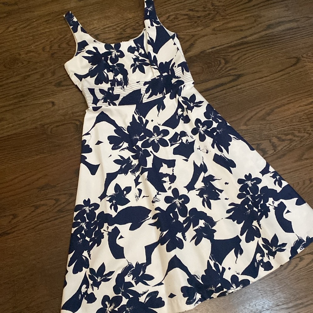 Donna Ricco Navy and White Floral Midi Dress, heavy weight flare